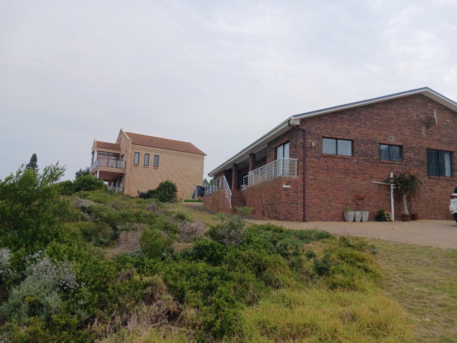 5 Bedroom Property for Sale in Dana Bay Western Cape